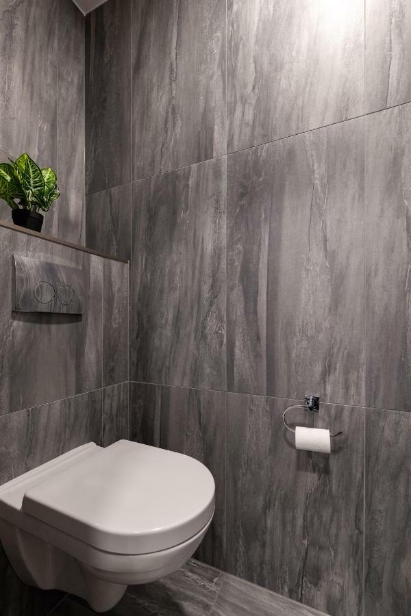 Central Lootsi Penthouse Tallin Exterior foto